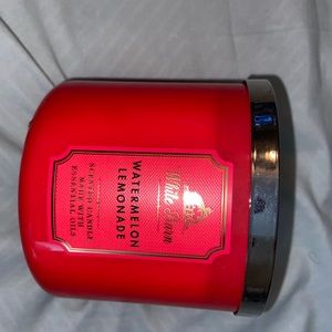White Barn 3 Wick Candle